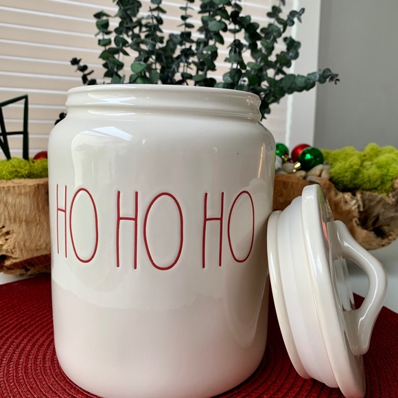 🎄Rae Dunn ‘HO HO HO’ & ‘MERRY’ Canister Set🎄 - Picture 3 of 10